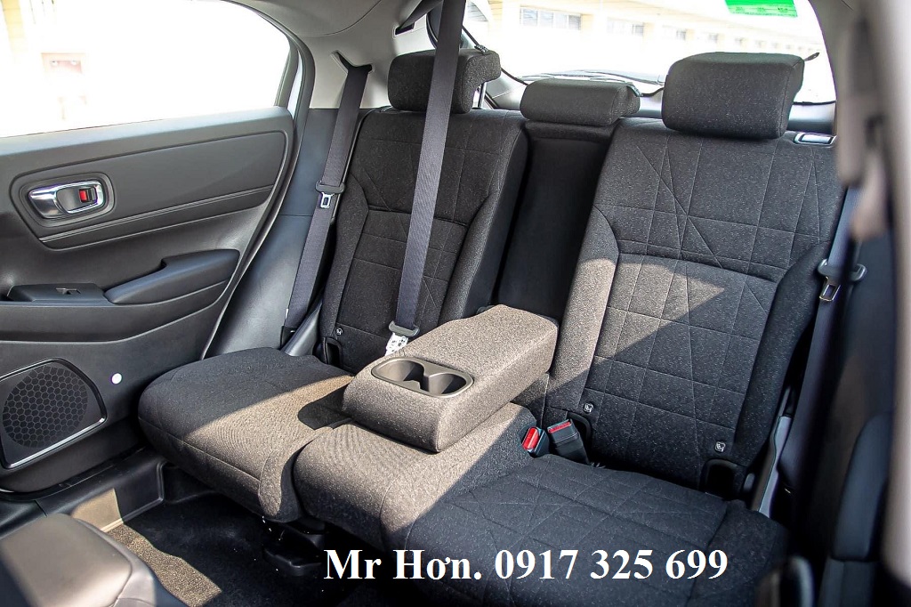 Hàng ghế sau Honda HR-V G 2023